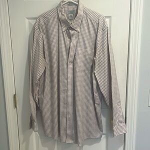 Men’s button down Wrinkle resistant 100% cotton